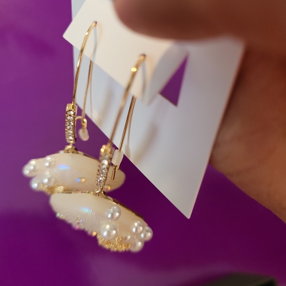 Betsey Johnson shell/ starfish earrings NWT - Picture 8 of 17
